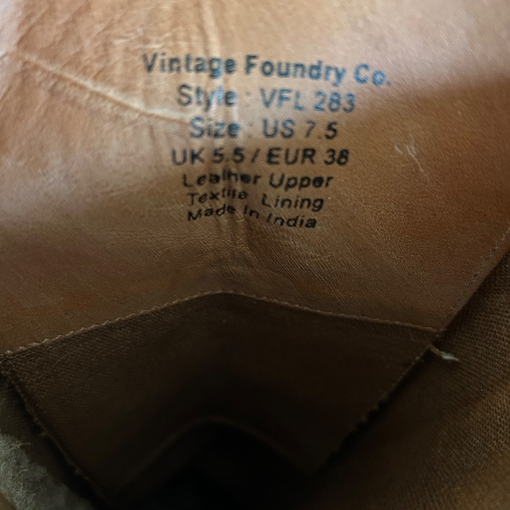 Vintage Foundry Boots 7.5 - Picture 2 of 2